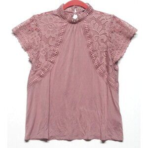 Cable & Gauge Lace accent Blouse Top Sz M Mauve High Neck Cottagecore cap sleeve